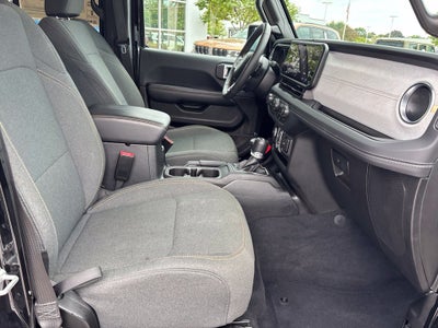 2025 Jeep Wrangler 4-Door Sahara 4x4