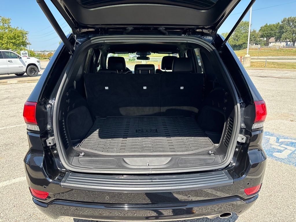 2021 Jeep Grand Cherokee Laredo X 4x4
