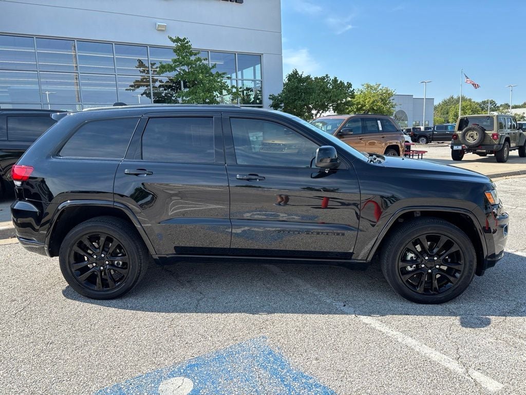 2021 Jeep Grand Cherokee Laredo X 4x4