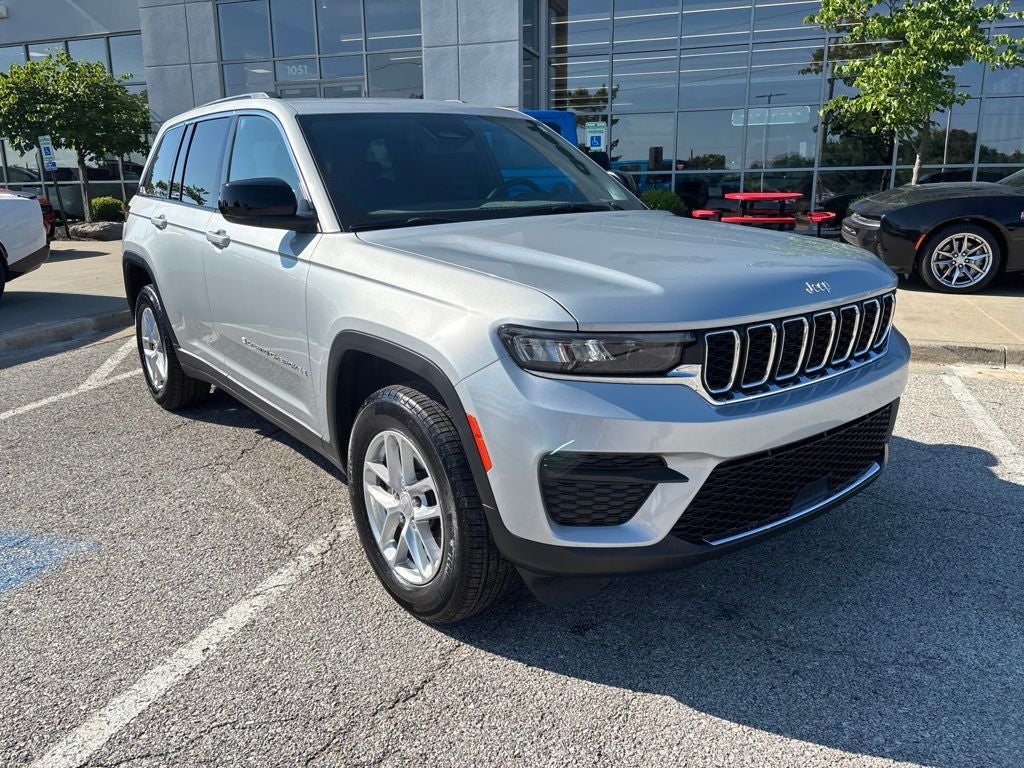 2024 Jeep Grand Cherokee Laredo X 4x4