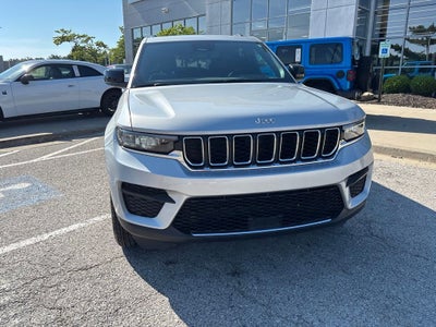 2024 Jeep Grand Cherokee Laredo X 4x4