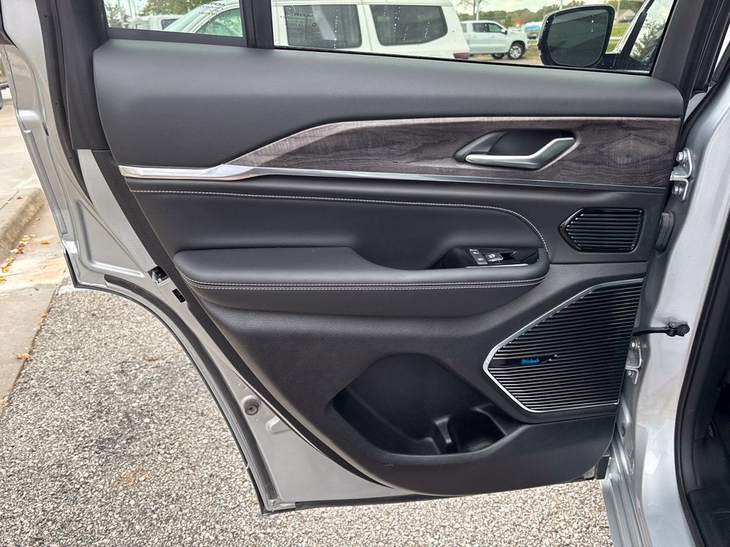 2022 Jeep Grand Cherokee Overland 4x4