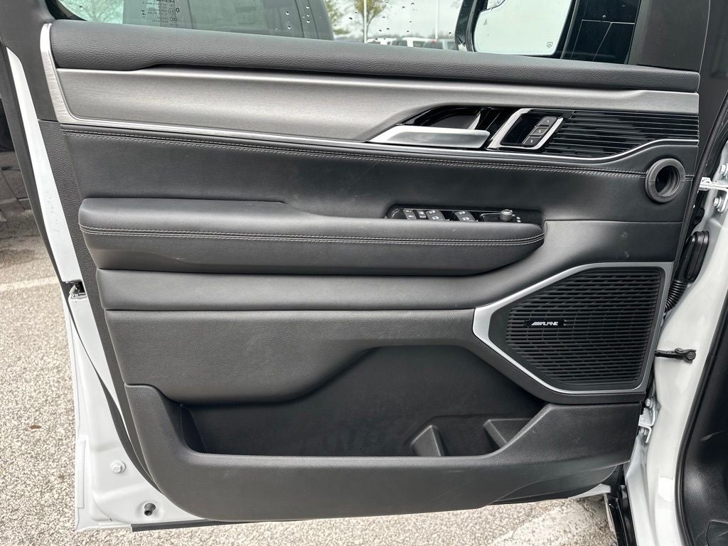 2024 Jeep Wagoneer Series II