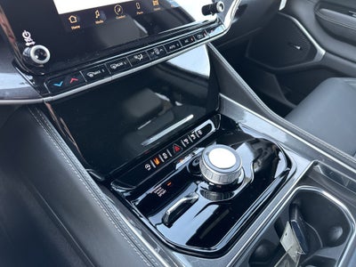 2024 Jeep Wagoneer Base