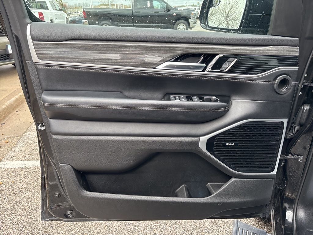 2022 Jeep Wagoneer Series III