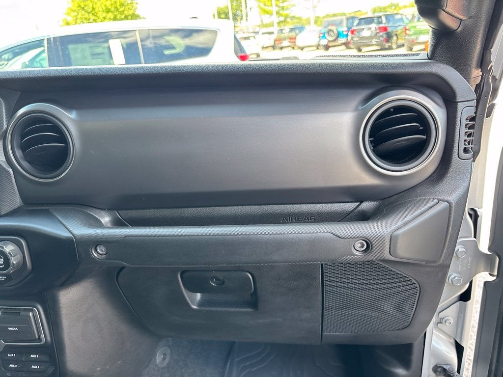 2023 Jeep Gladiator Willys 4x4