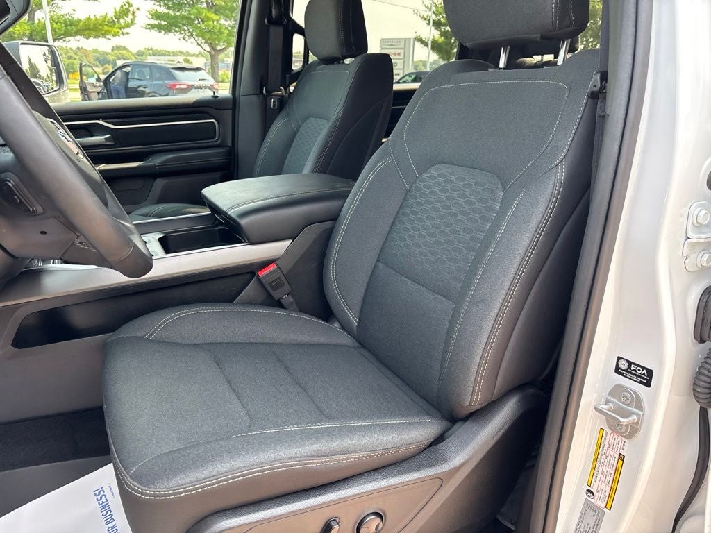 2025 RAM 1500 Big Horn Crew Cab 4x4 5'7' Box