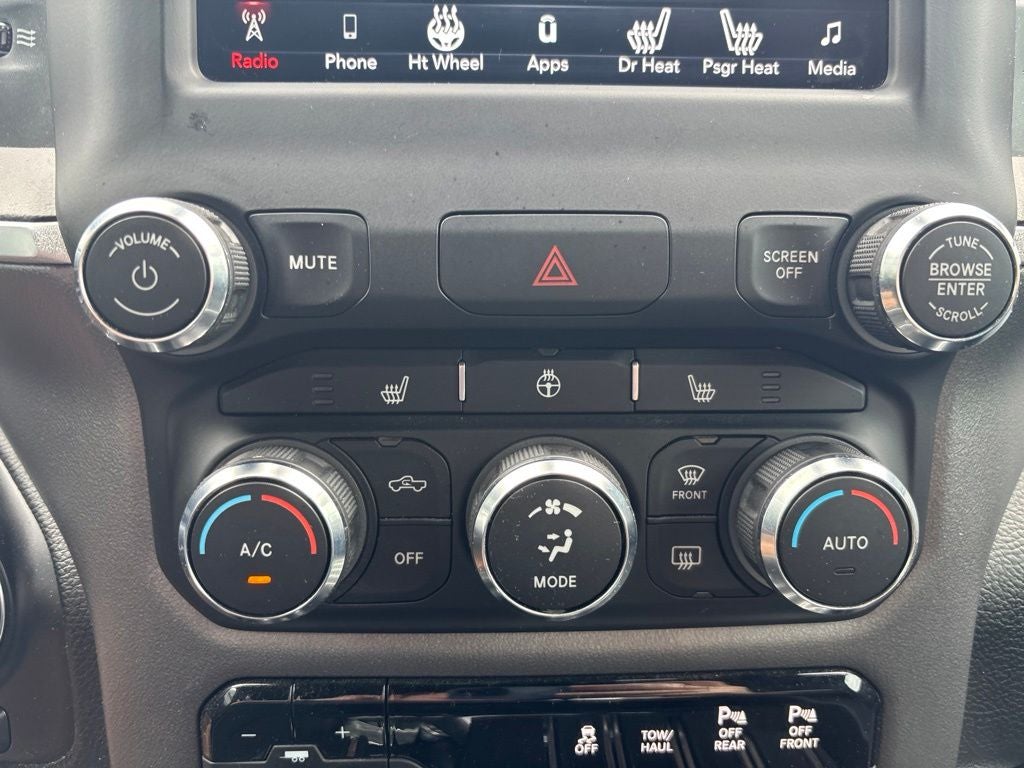 2021 RAM 1500 Big Horn Crew Cab 4x4 5'7' Box