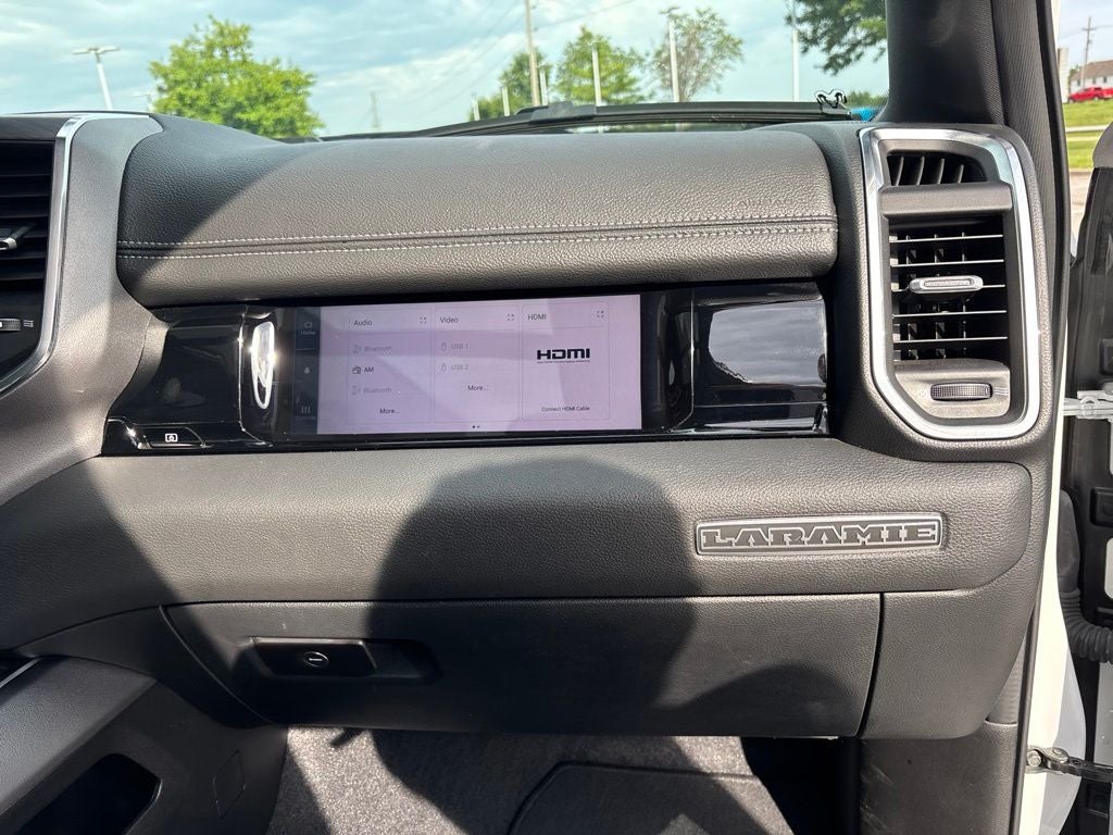 2025 RAM 1500 Laramie Crew Cab 4x4 5'7' Box