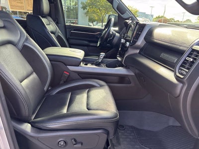 2022 RAM 1500 Laramie Crew Cab 4x4 5'7' Box