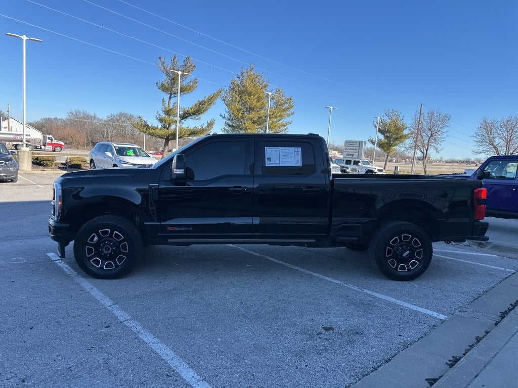 2025 Ford F-350SD Platinum