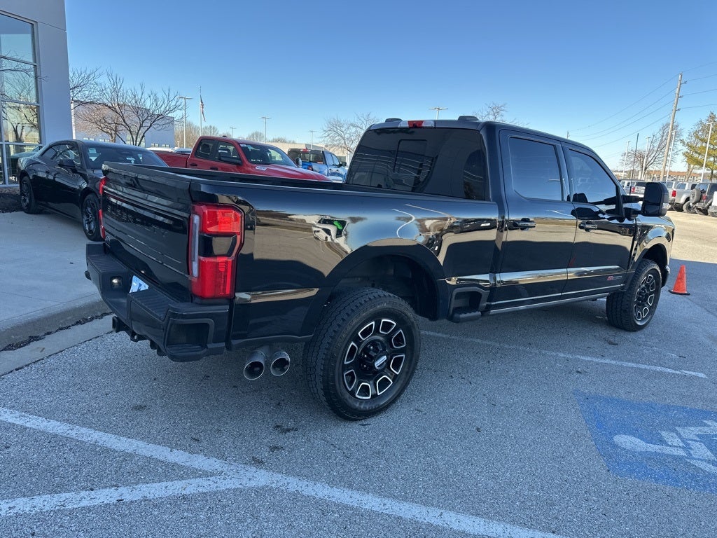 2025 Ford F-350SD Platinum