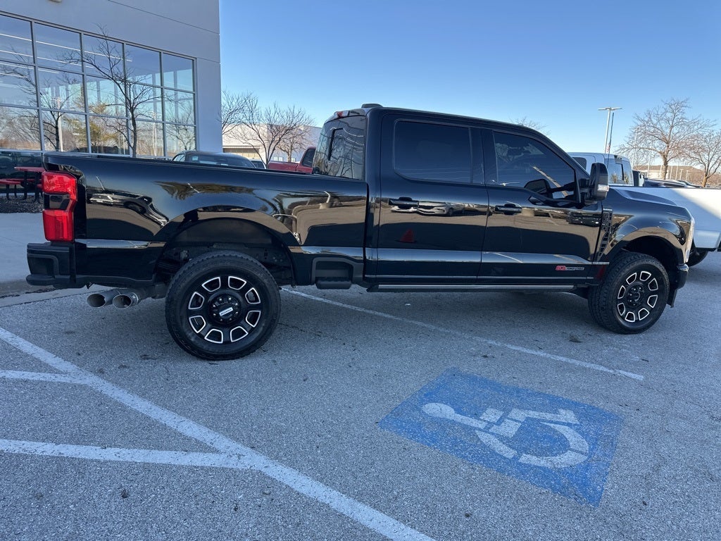 2025 Ford F-350SD Platinum