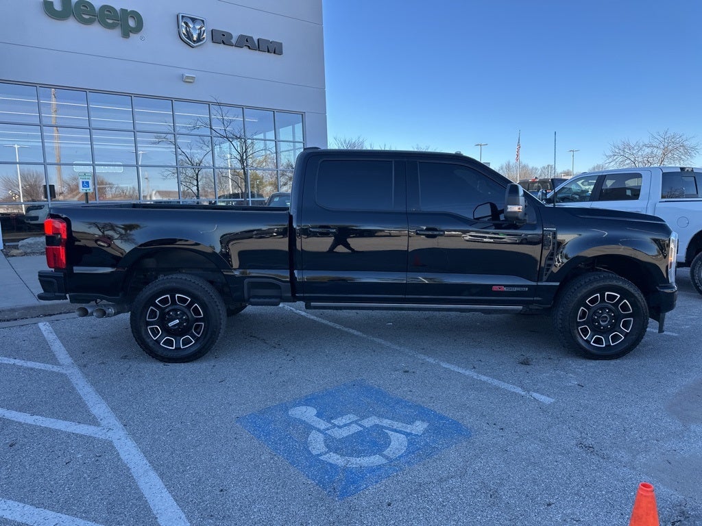 2025 Ford F-350SD Platinum