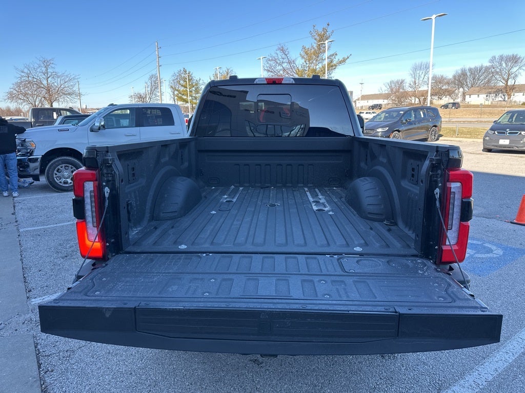 2025 Ford F-350SD Platinum