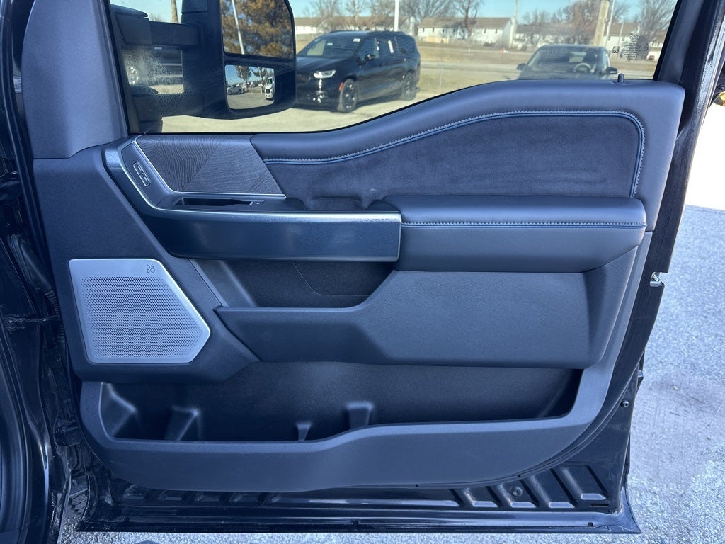 2025 Ford F-350SD Platinum