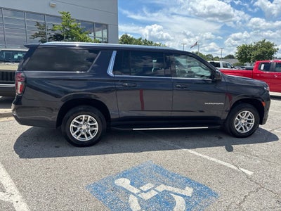 2024 Chevrolet Suburban LT