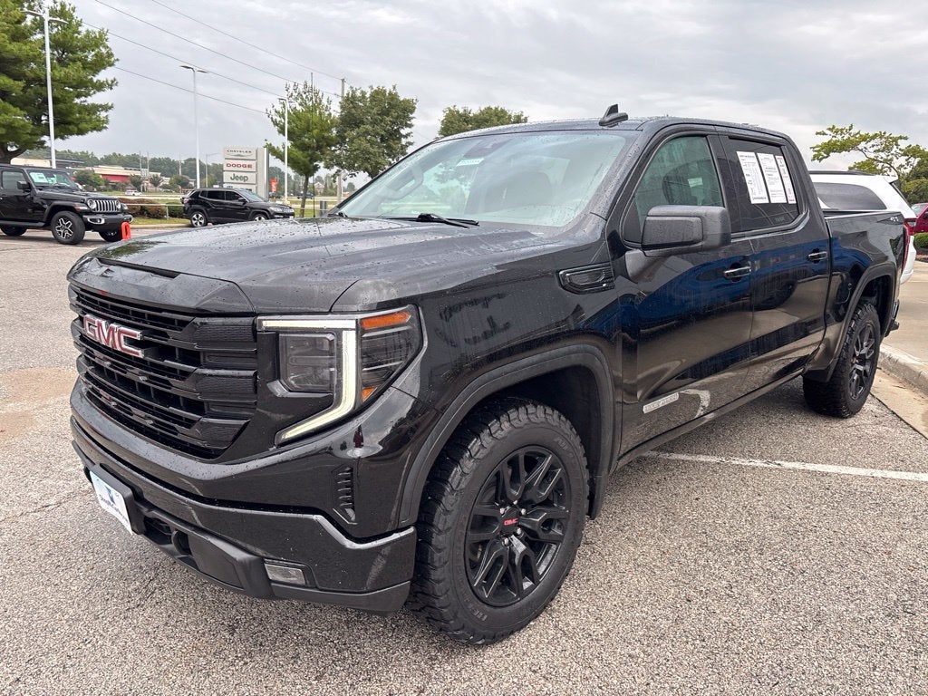 2024 GMC Sierra 1500 4WD Crew Cab Short Box Elevation with 3VL