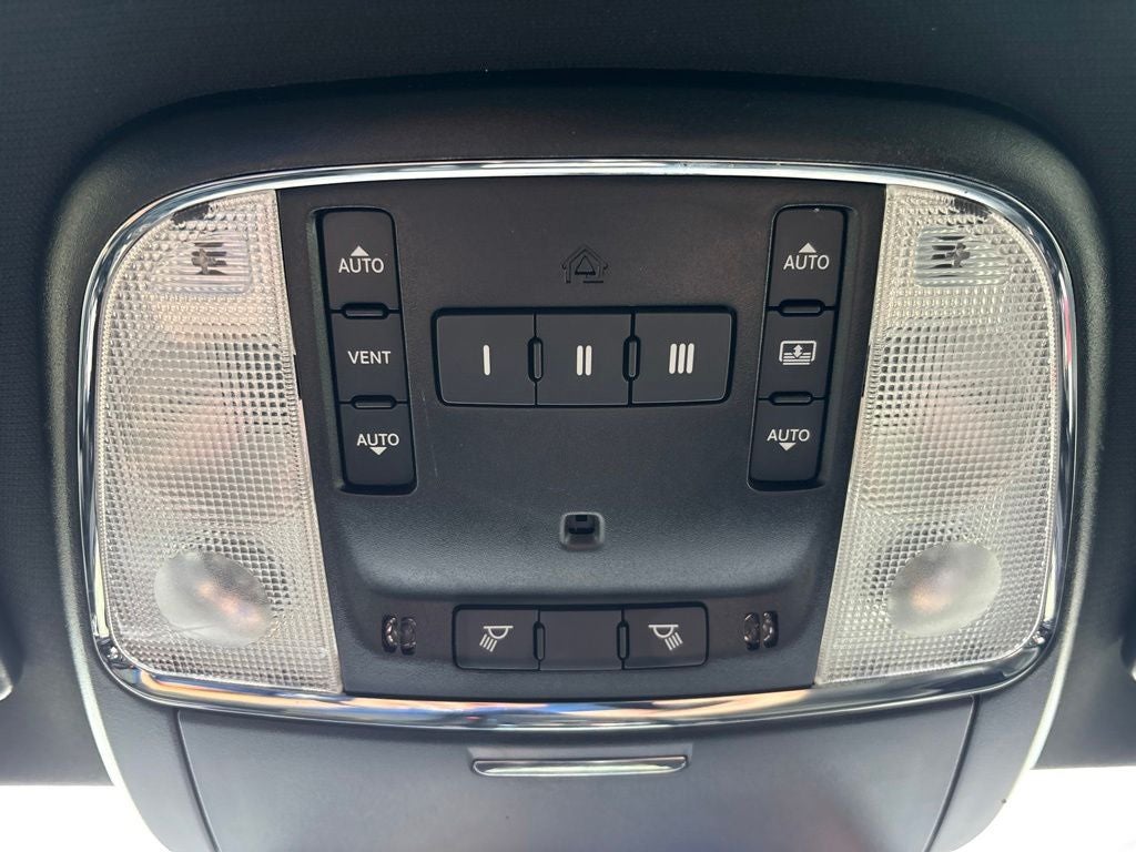 2023 Chrysler 300 300S