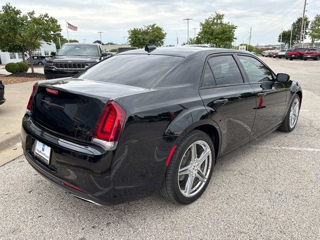 2023 Chrysler 300 300S