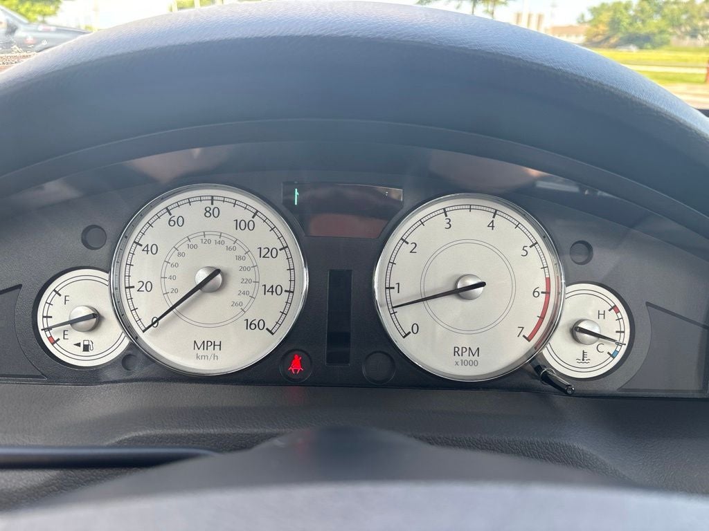 2005 Chrysler 300C Base
