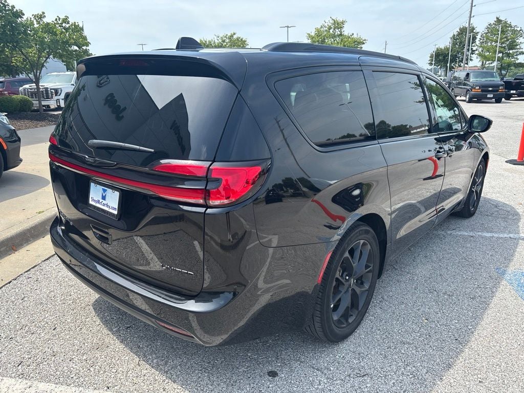 2025 Chrysler Pacifica Limited