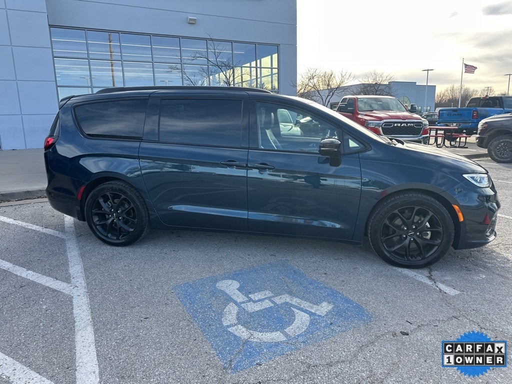 2025 Chrysler Pacifica Limited