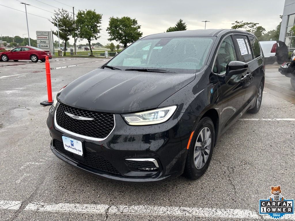 2023 Chrysler Pacifica Hybrid Touring L
