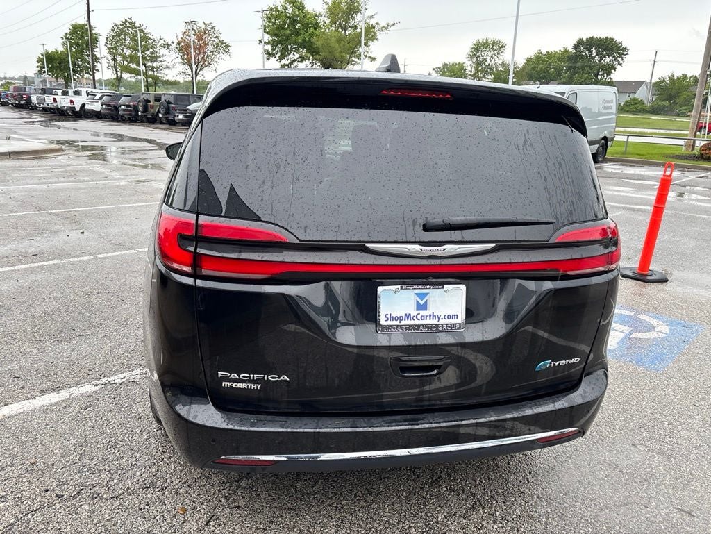 2023 Chrysler Pacifica Hybrid Touring L
