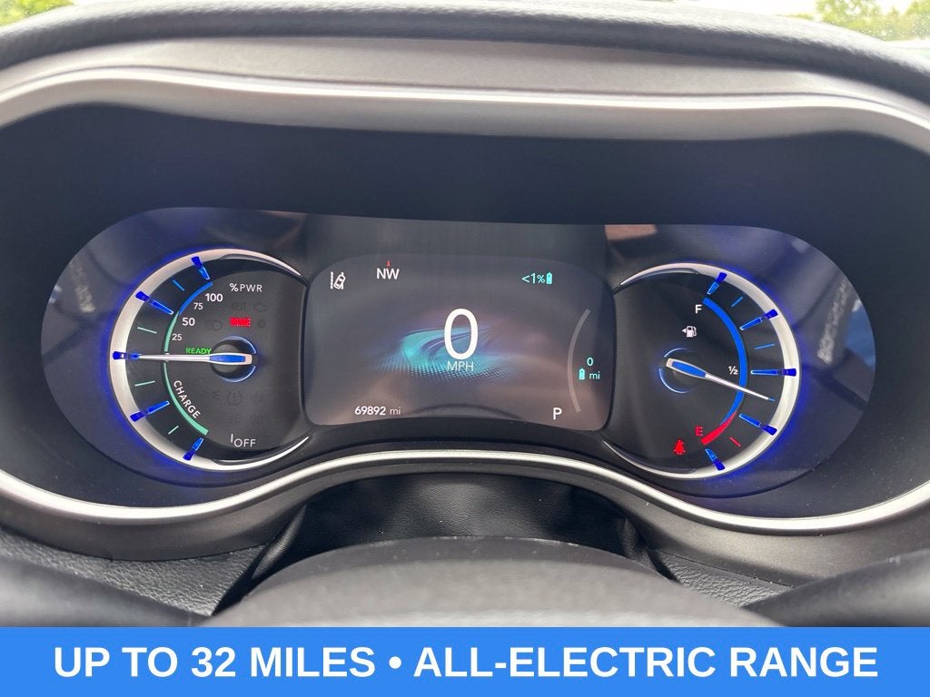 2024 Chrysler Pacifica Hybrid Select