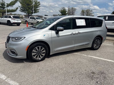 2023 Chrysler Pacifica Hybrid Limited