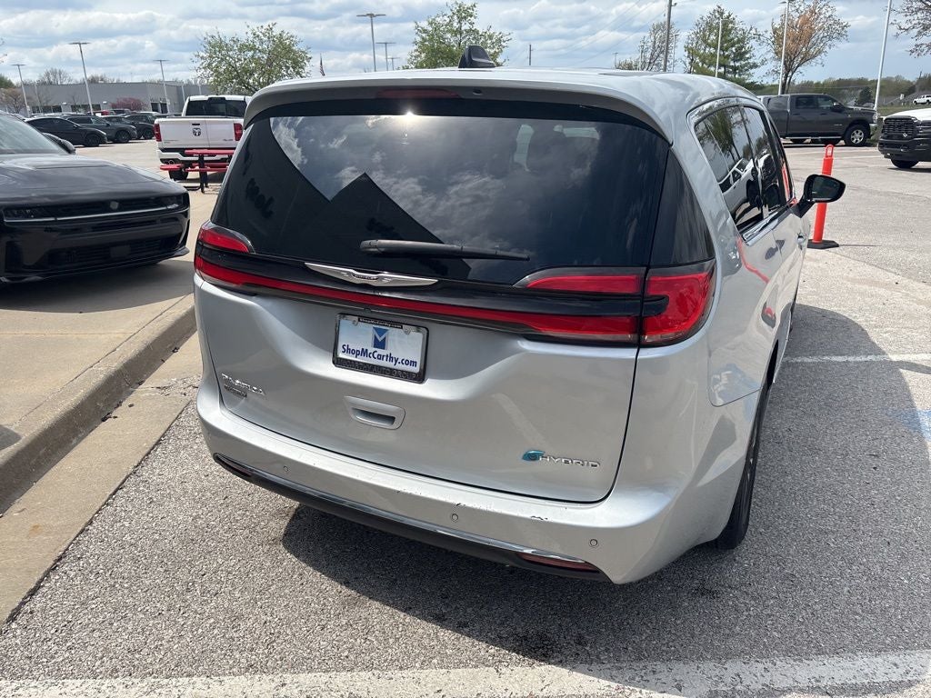 2023 Chrysler Pacifica Hybrid Limited