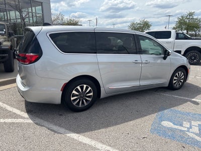 2023 Chrysler Pacifica Hybrid Limited
