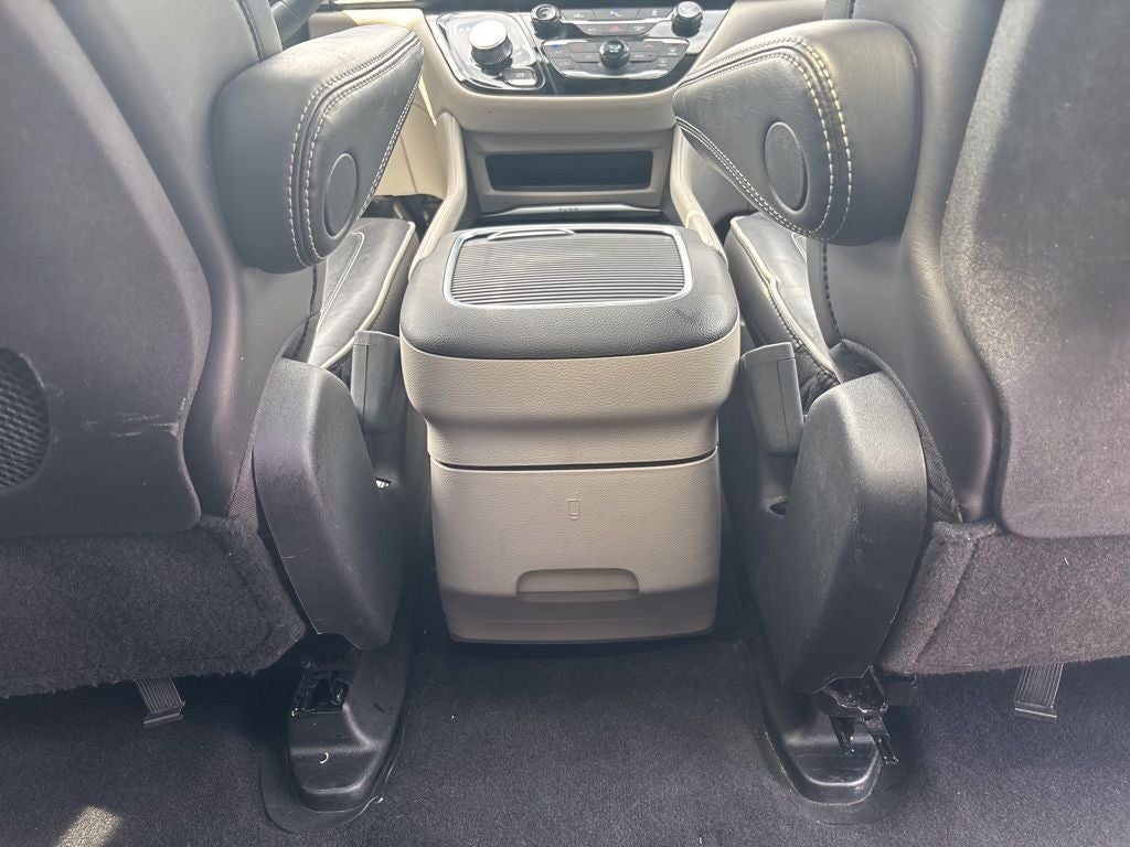 2023 Chrysler Pacifica Hybrid Limited