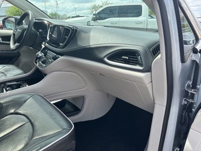 2023 Chrysler Pacifica Hybrid Limited