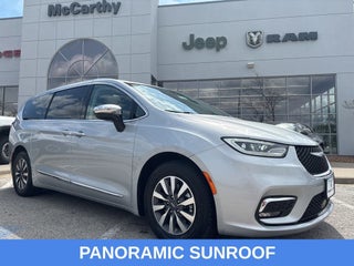 2023 Chrysler Pacifica Hybrid Limited
