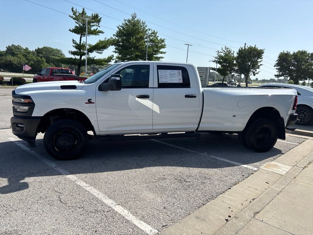2026 RAM 3500 Tradesman Crew Cab 4x4 8' Box