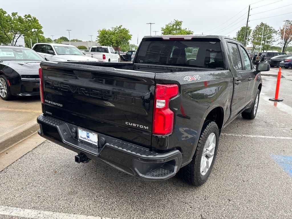 2021 Chevrolet Silverado 1500 Custom