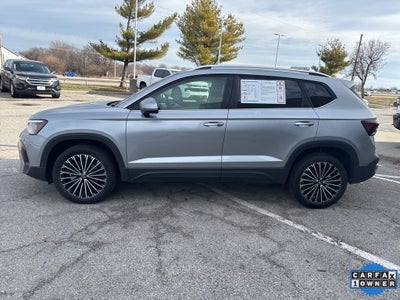 2025 Volkswagen Taos 1.5T SE