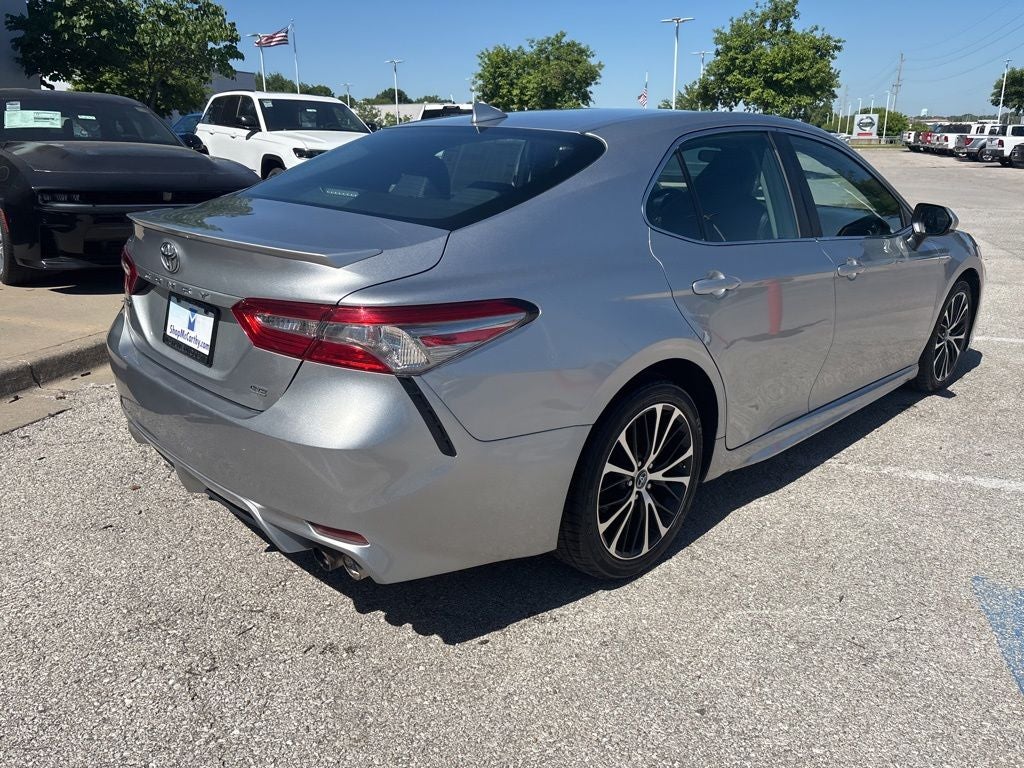 2019 Toyota Camry SE