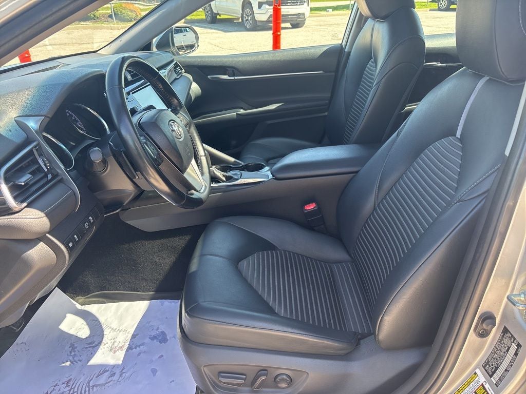 2019 Toyota Camry SE