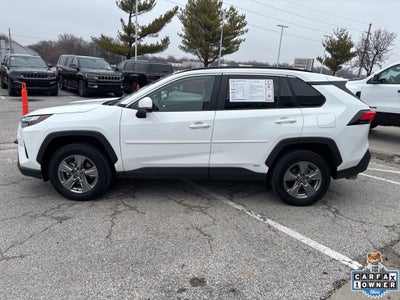 2022 Toyota RAV4 Hybrid XLE