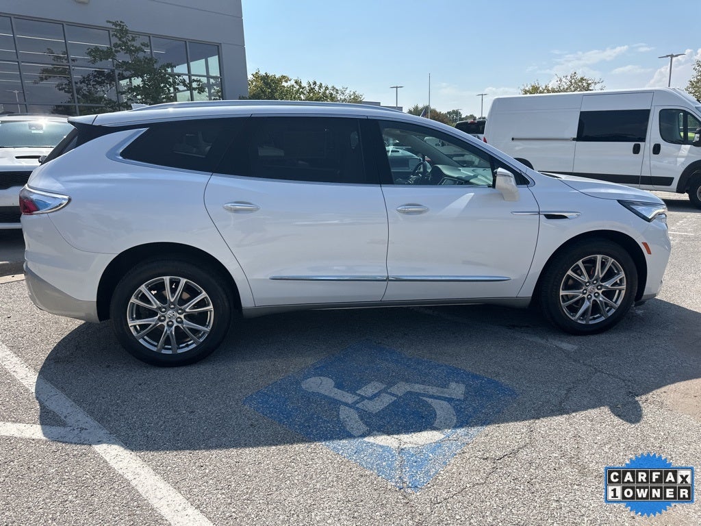 2024 Buick Enclave Essence
