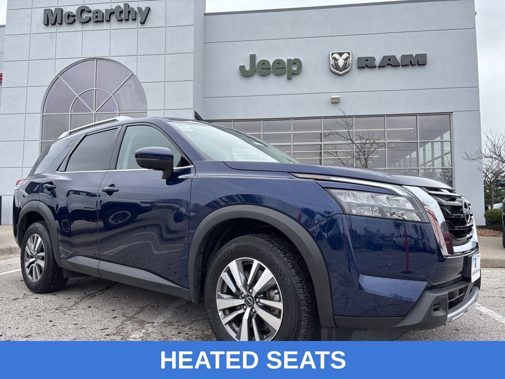 2025 Nissan Pathfinder SL