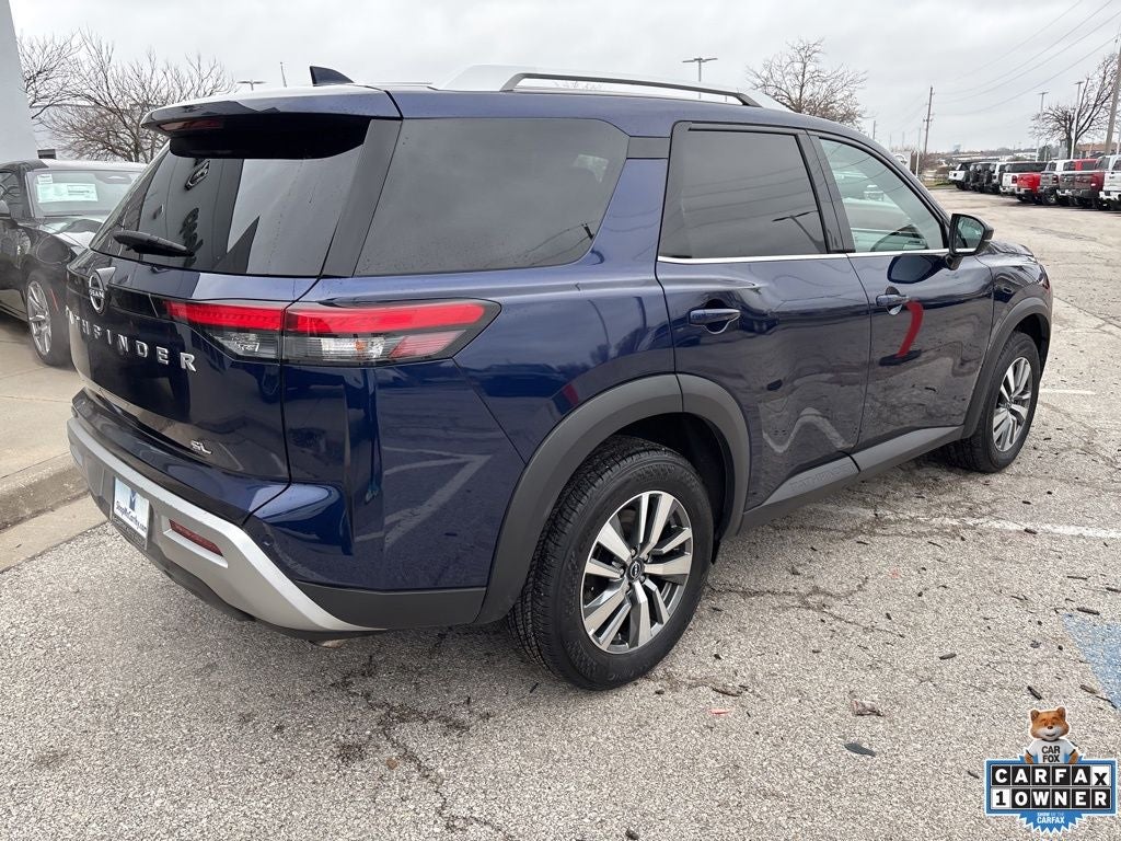 2025 Nissan Pathfinder SL