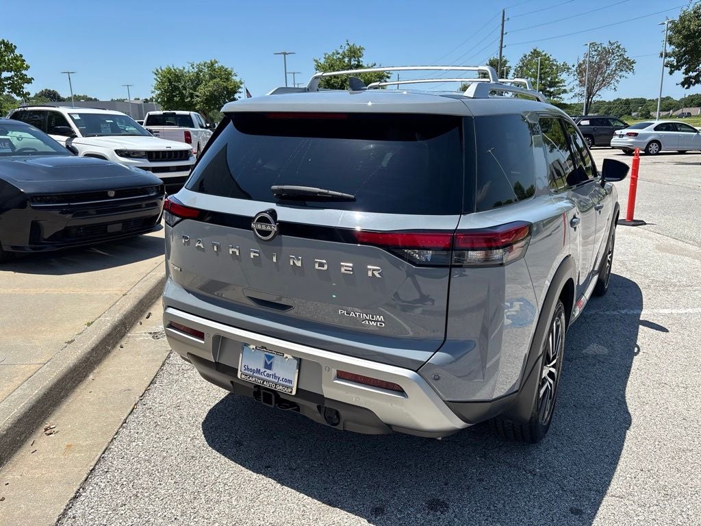 2023 Nissan Pathfinder Platinum