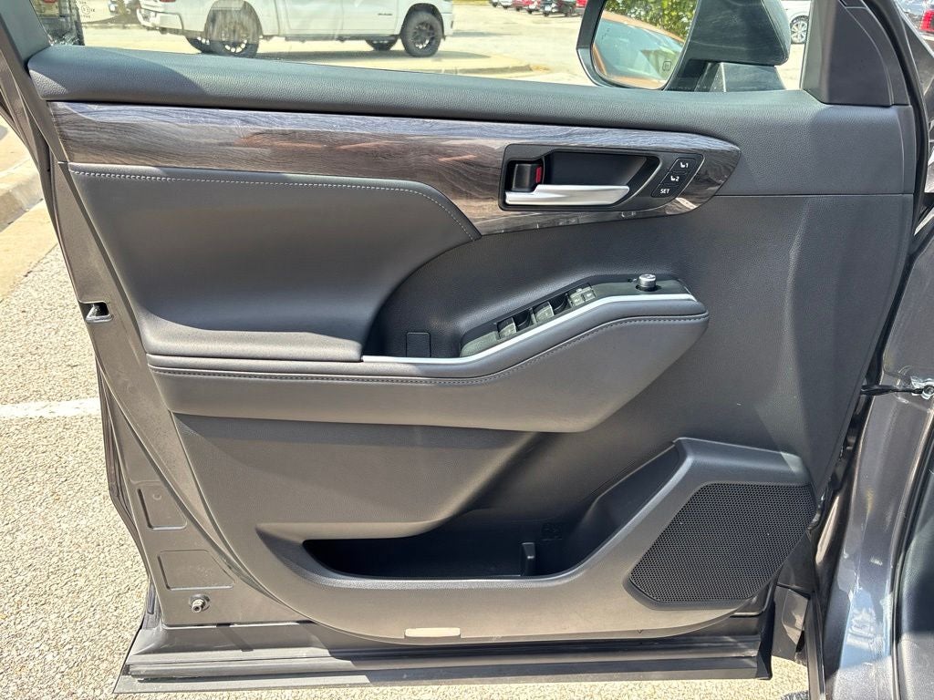 2024 Toyota Highlander Limited