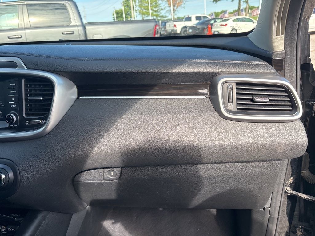 2020 Kia Sorento LX
