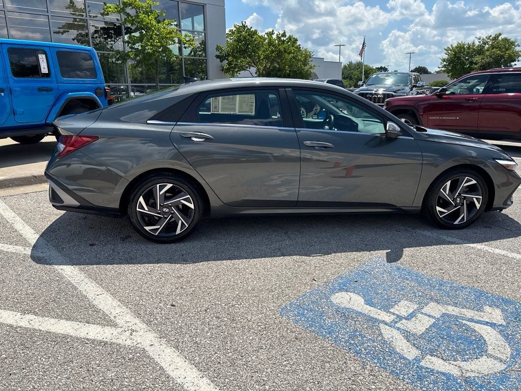 2024 Hyundai Elantra Limited