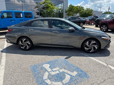 2024 Hyundai Elantra Limited